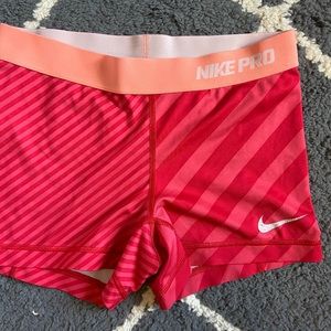 Nike Pro